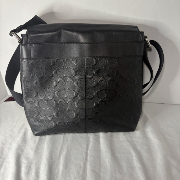Coach Shoulder Bag F72220 Charles Messenger | Mercari Coach Shoulder Bag F72220 Charles Messenger In Signature Black Crossbody